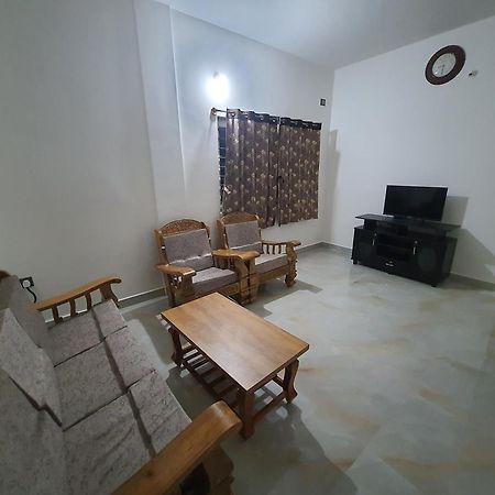 Jk Homestay Майсур Экстерьер фото